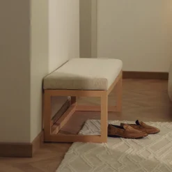 Discount Kave Home Bankje Loya Chenille en beukenhout, 128cm