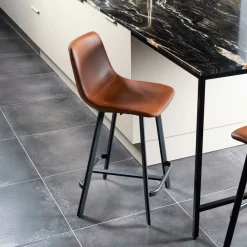 Outlet Bendt Barstoel Xanthe PU, kleur Cognac (zithoogte 63cm) Bruin