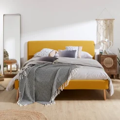 New Kave Home Bed Dyla kleur Mosterdgeel