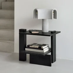 Outlet Ethnicraft Bijzettafel Abstract Gevernist Teakhout, 56 x 52cm, kleur Zwart