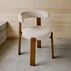 Sale Kave Home Eetkamerstoel Granite Chenille en noten essenhout