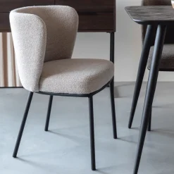 Hot ZILT Eetkamerstoel Mattie Bouclé