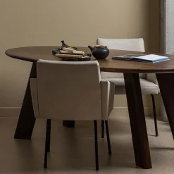 New WOOOD Organische Eettafel Roundly Mangohout, kleur Walnoot