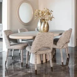 New Richmond Interiors Ovale Eettafel Clayton 220 x 115cm, kleur Beige