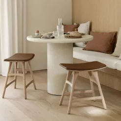 Sale Ethnicraft Ronde Bistrotafel/Eetafel Elements Microcement, kleur Off White