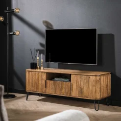 Discount LifestyleFurn TV-meubel Sharmila 135cm, mangohout met metalen pootjes Massief mango zandkleur