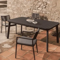 Best Kave Home Uitschuifbare Tuintafel Izola kleur Donkergrijs