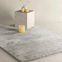 Online Nohr Vloerkleed Yer kleur Lichtgrijs