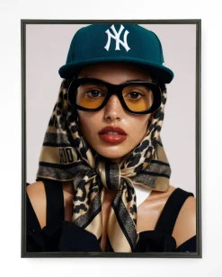 Discount Urban Cotton Wandkleed Cool Girl in maat en frame naar keuze