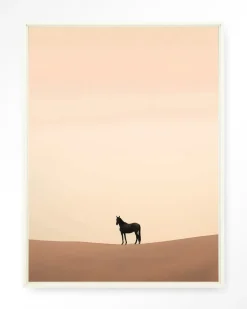 Discount Urban Cotton Wandkleed Desert Horse in maat en frame naar keuze