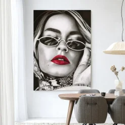 Sale Urban Cotton Wandkleed Fresh Red in maat en frame naar keuze