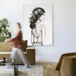 Online Urban Cotton Wandkleed Lady With Blossom in maat en frame naar keuze