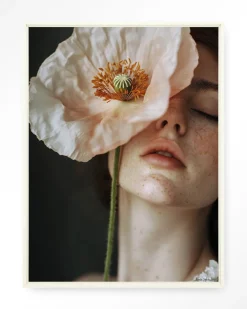 New Urban Cotton Wandkleed Poppy Flower in maat en frame naar keuze