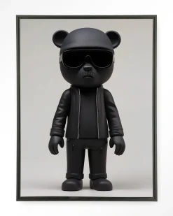Hot Urban Cotton Wandkleed Security Bear in maat en frame naar keuze